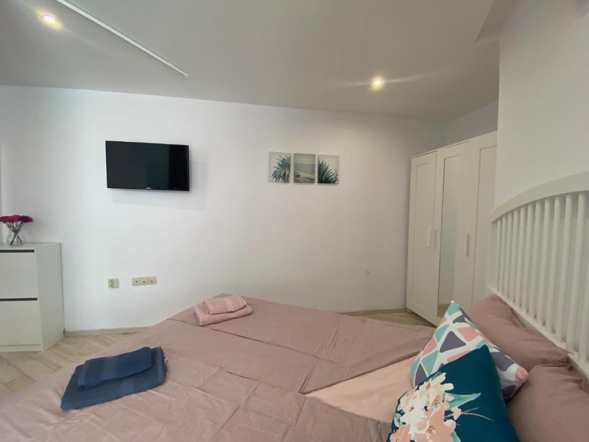Paradiso 'В' 109 Large Cozy Studio 内塞伯尔 外观 照片